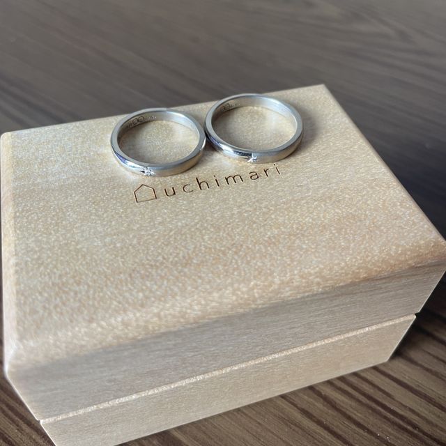 【uchimari(ウチマリ)の口コミ】 デザインと指輪の型を自分たちで決めることができるところに惹かれて決め…