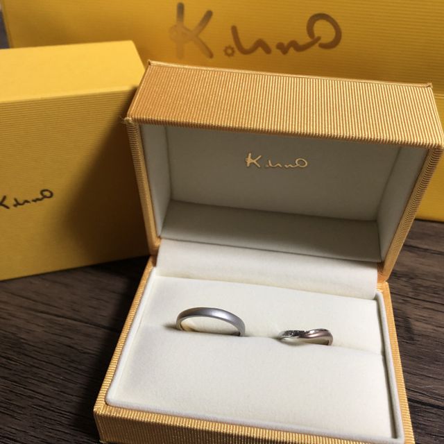 【ケイウノ ブライダル(K.UNO BRIDAL)の口コミ】 色、かたち、リングの太さ細さや色味の入れ具合等、その人に合ったデザイ…