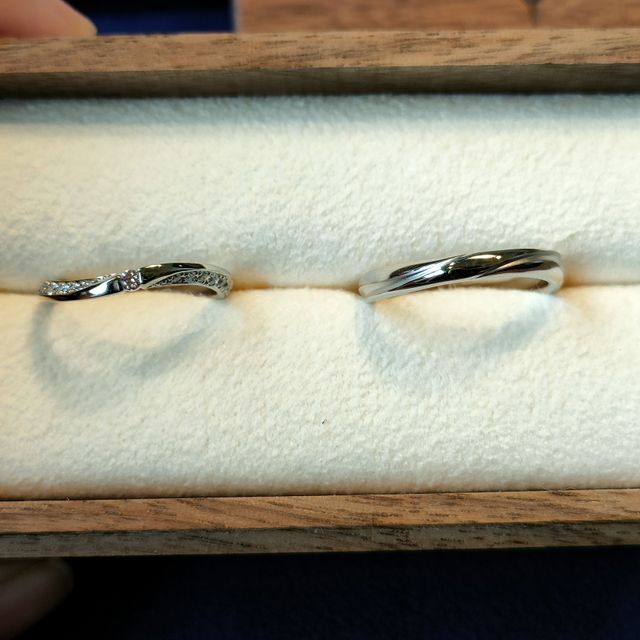 【PORTADA(ポルターダ)の口コミ】 メインダイヤをピンクダイヤモンドにオプション交換していただきました。…