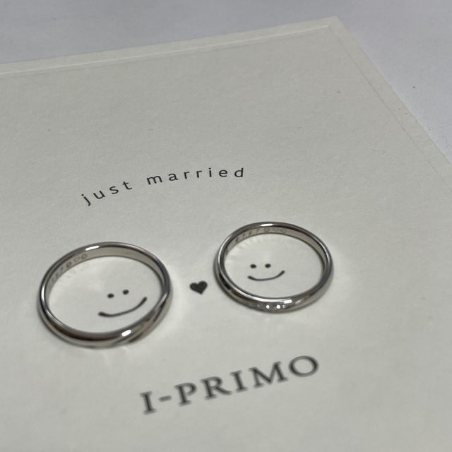 【アイプリモ(I-PRIMO)の口コミ】 ダイヤモンドが入っている、すこしねじれたカーブのあるデザイン、で探し…