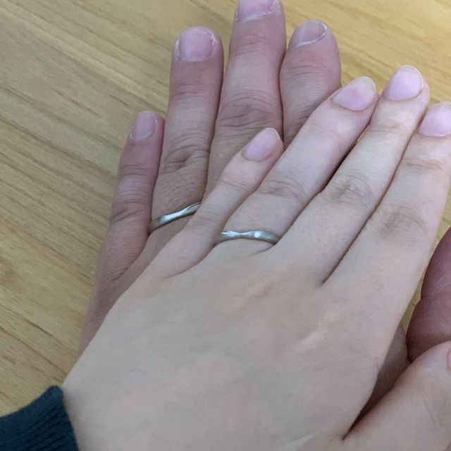 【COLANY(コラニー)の口コミ】 ・自分も妻も最高に気に入った、蘇鉄の葉のデザイン！
・鏡に映った姿で一…