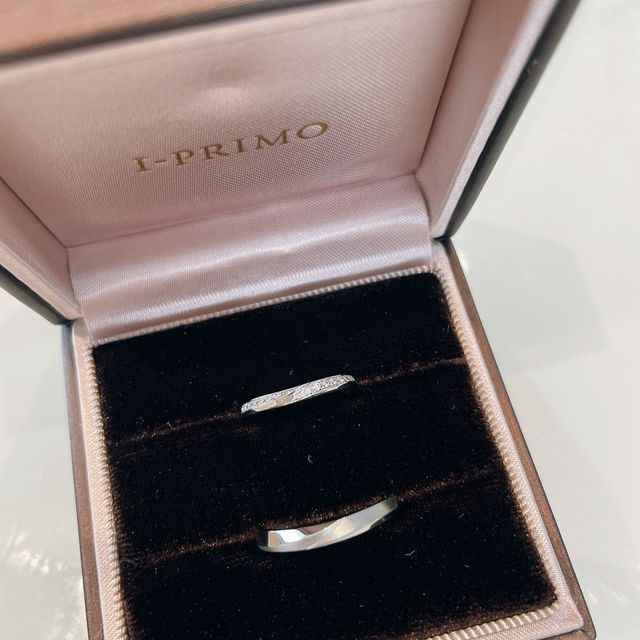 【アイプリモ(I-PRIMO)の口コミ】 デザイン。
ペア感がある物で、女性用がキラキラしているものを探していた…