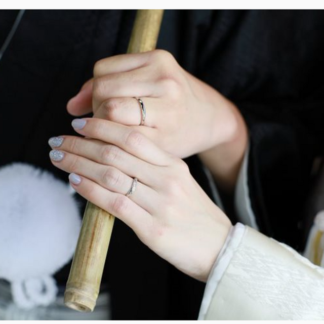 【アイプリモ(I-PRIMO)の口コミ】 まずデザイン性と価格です。ウェーブ型が気になっており、二人ともにデザ…