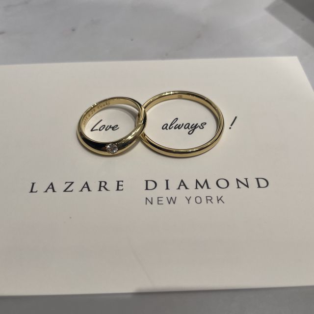 【ラザール ダイヤモンド(LAZARE DIAMOND)の口コミ】 指輪のデザイン、ダイヤの輝きで決めました。最初はカジュアルで可愛い指…