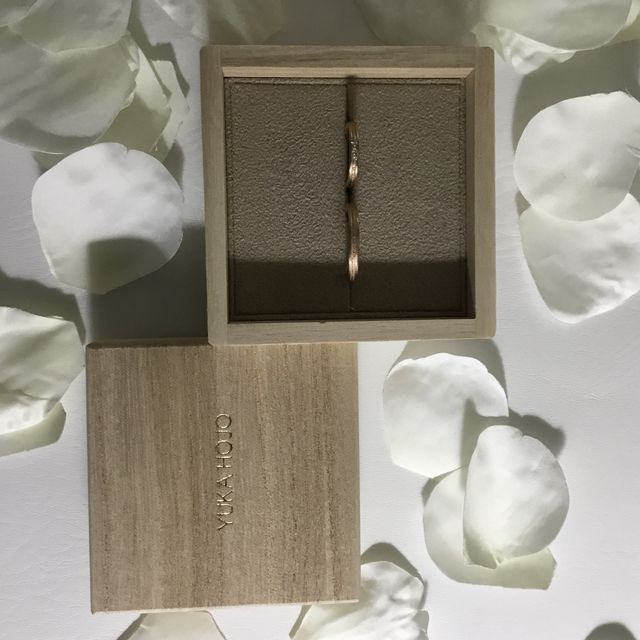 【YUKA HOJO(ユカホウジョウ)の口コミ】 艶がなく、細めの指輪を探していました。ネットで検索した中でyuka hojoの…