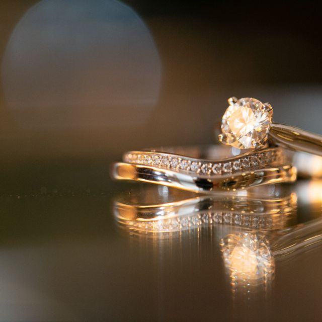 【カルティエ(Cartier)の口コミ】 いくつか、決め手はありますが1番の理由は、
指が綺麗に見える事です。

…