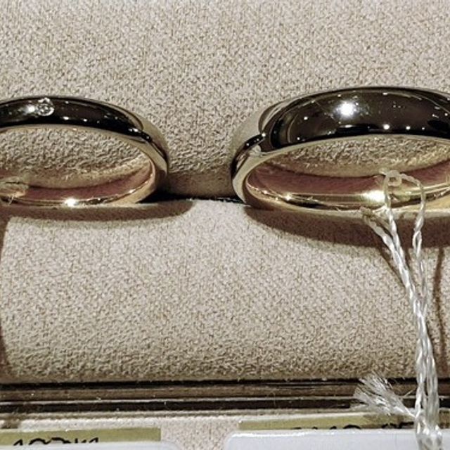 【FISCHER(フィッシャー)の口コミ】 表側がプラチナ・内側がゴールドのツートンカラーとなっているのですが、…