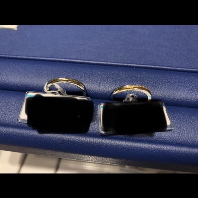 【銀座ダイヤモンドシライシの口コミ】 指輪のデザインがプラチナとイエローゴールドの2色使いで、主張し過ぎない…