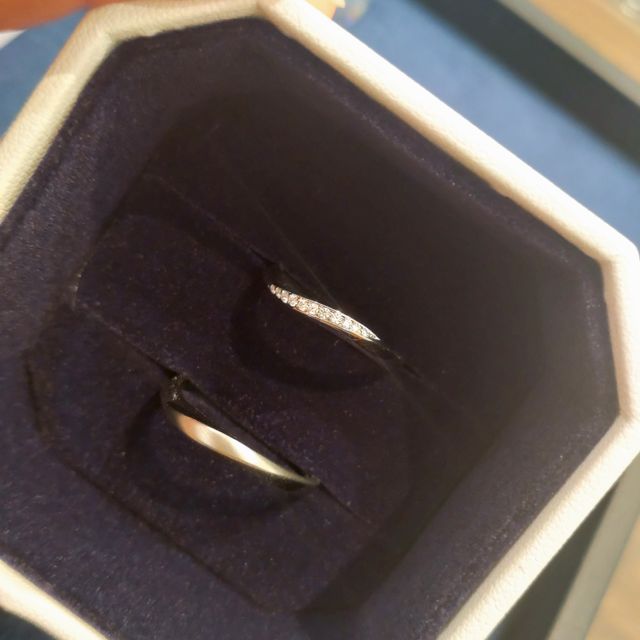 【4℃ BRIDAL(ヨンドシーブライダル)の口コミ】 ブランド物に興味がないものの、それなりの物で、値段もそこまで高くない…