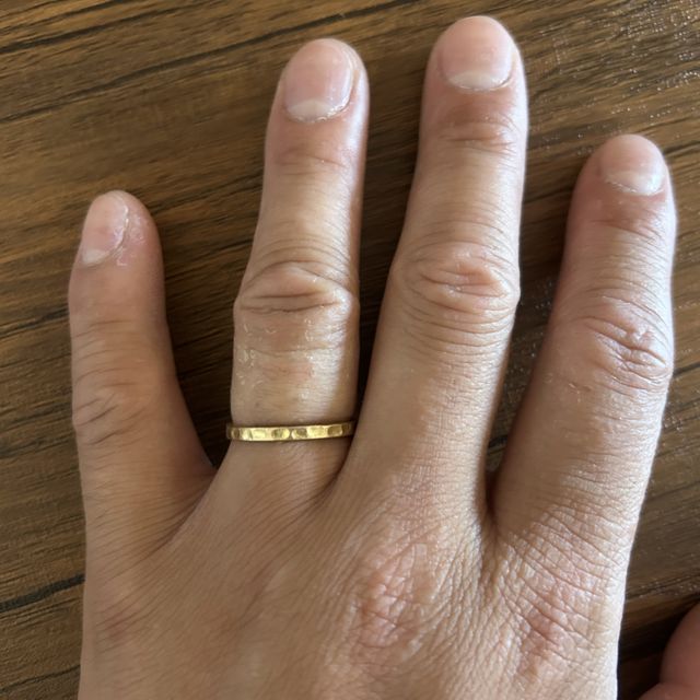 【鎌倉彫金工房の口コミ】 １つ前、ペアリングが金を使った指輪を着用しており。結婚指輪もゴールド…