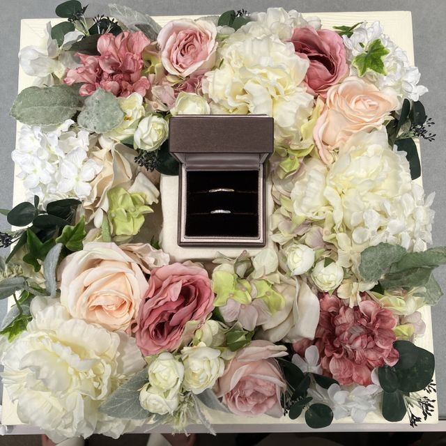 【アイプリモ(I-PRIMO)の口コミ】 シンプルなデザインだけど、華やかでもあるものを探していてこの指輪にし…