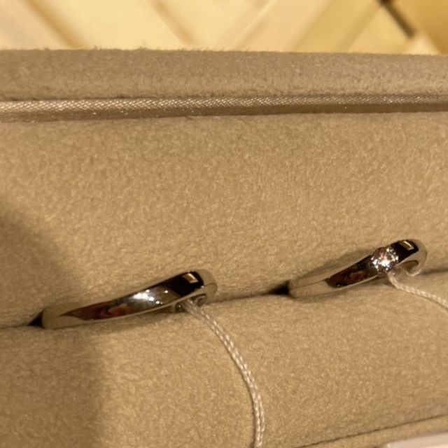 【ギンザタナカブライダル(GINZA TANAKA BRIDAL)の口コミ】 一粒ダイヤをつけても思ったより価格は安めでした。シンプルなもの、S字、…