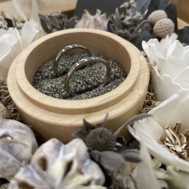 【鎌倉彫金工房の口コミ】 ◾︎デザイン
シンプルで飽きがこないもの。
長くつけていて違和感がないも…