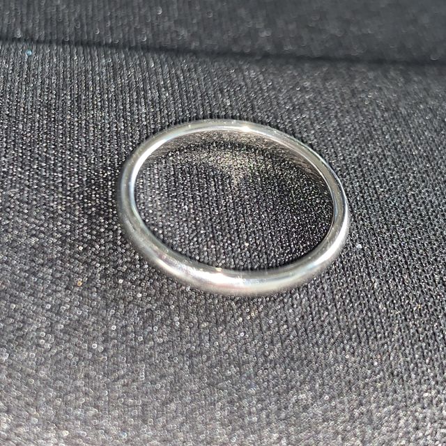 【銀座ダイヤモンドシライシの口コミ】 予算内の値段かつ、シンプルなデザインで飽きずにつけ続けていけると感じ…