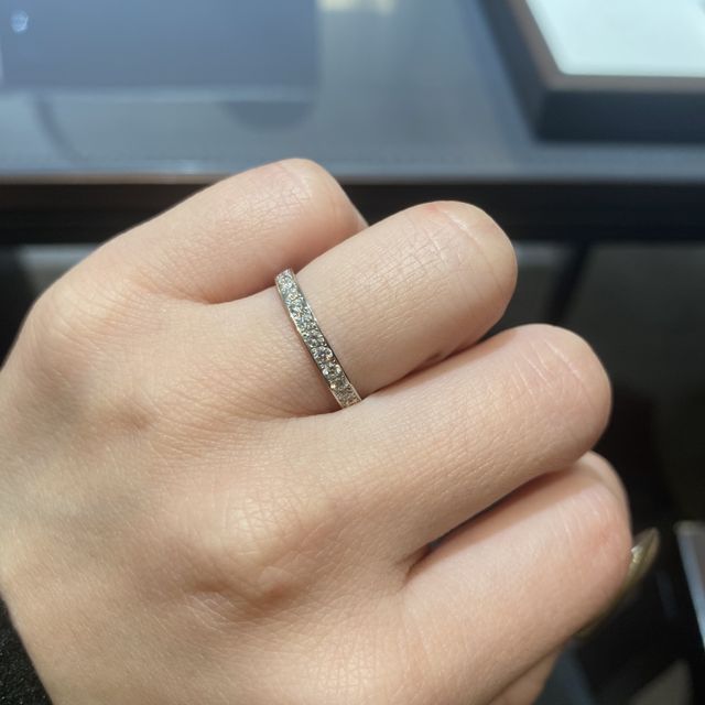 【俄(にわか)の口コミ】 反射ダイヤの付いているものが良く、さらに太さも太すぎずのものがよくこ…