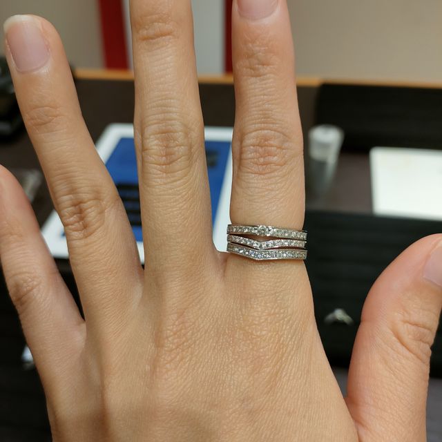 【TRECENTI(トレセンテ)の口コミ】 私の求めていたデザインがあり、V字やU字のデザインが豊富なのでお好きな…