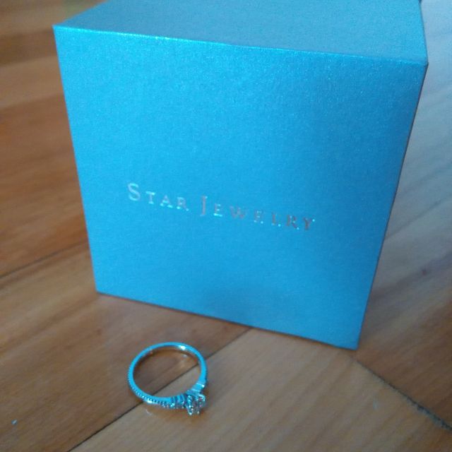 【STAR JEWELRY(スタージュエリー)の口コミ】 私は、大好きなブランドのSTAR　JEWERLYとTIFFANYでの購入を検討していま…