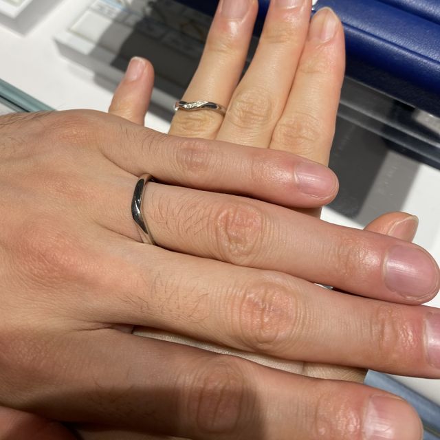 【銀座ダイヤモンドシライシの口コミ】 ブランドに自信を持たれているようで、指輪の永久保証や、まがったときの…
