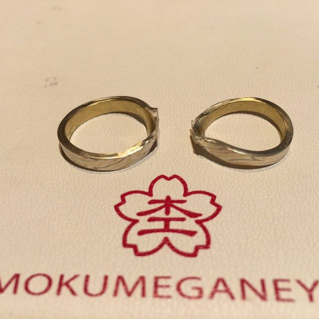 【杢目金屋(もくめがねや)の口コミ】 リングの形から細さ、入れる色まで全て自分たちで決める世界に二つと無い…