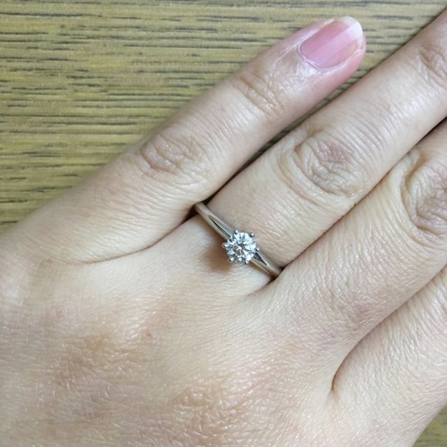 【ティファニー(Tiffany & Co.)の口コミ】 全体的に高いお店。でも、ダイヤの質はバッチリです。
私は、せっかく買っ…