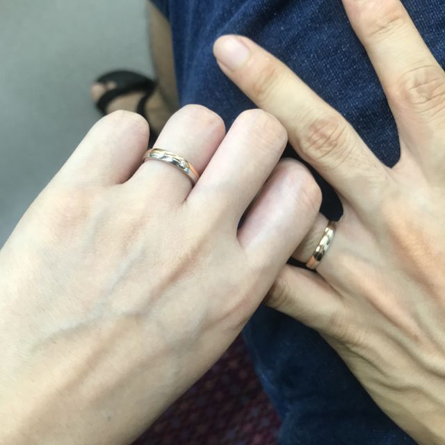 【BIJOUPIKO(ビジュピコ)の口コミ】 ゴールドの結婚指輪を探していました。試着させていただいた際にプラチナ…
