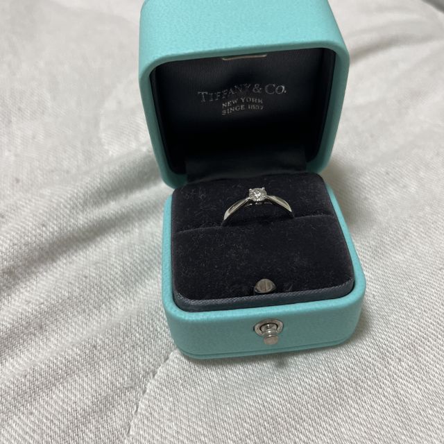 【ティファニー(Tiffany & Co.)の口コミ】 指輪と言えばティファニーという知名度があったことと、女性から人気とい…