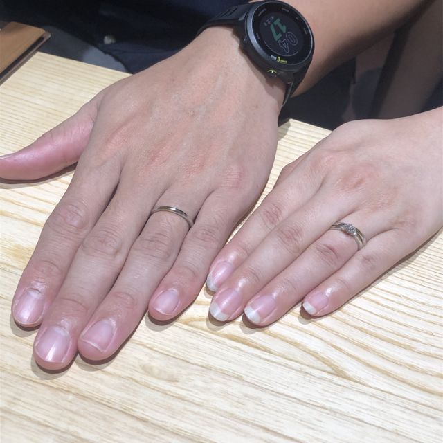 【出雲結(いずもゆい)の口コミ】 指輪のデザインで決めました。2人でシンプルでおしゃれなのがいいね、っと…