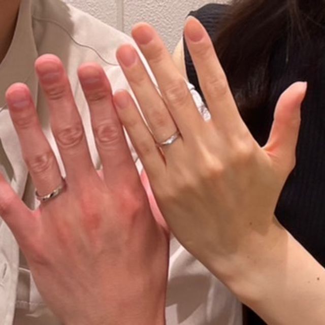 【アイプリモ(I-PRIMO)の口コミ】 素材は変色等のしづらいプラチナで探していました。またシンプルなデザイ…