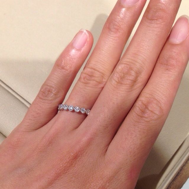 【agete(アガット)の口コミ】 主人がサプライズで選んでくれたのですが、ダイヤモンドがお花の冠のよう…