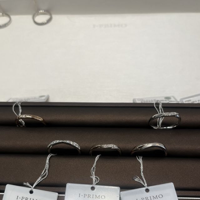 【アイプリモ(I-PRIMO)の口コミ】 デザインは豊富にありました。似たようなものでも着用してみると少し違い…