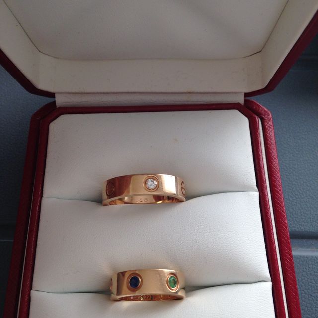 【カルティエ(Cartier)の口コミ】 以前ペアリングではめていた指輪は、幅の広いものだったので結婚指輪のフ…