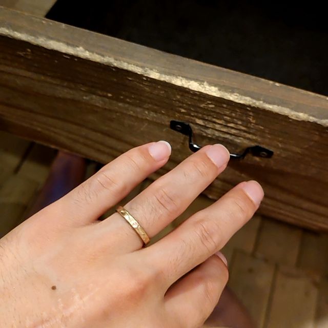 【鎌倉彫金工房の口コミ】 素材からテクスチャーまで選べるところ。
自分が槌目のついたリングを求め…