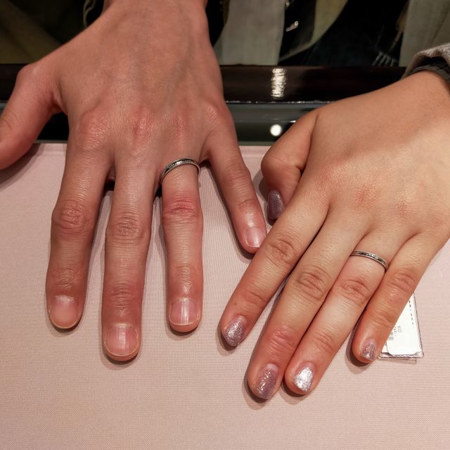 【Joie de treat.(ジョア・ドゥ・トリート)の口コミ】 ミル打ちがおしゃれで、他の指にアクセサリーとして指輪をつけたときに自…