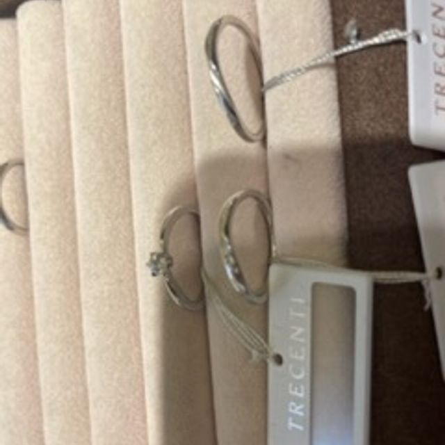 【TRECENTI(トレセンテ)の口コミ】 婚約指輪のダイヤモンドが、値段的にもクオリティ的にも気に入った。結婚…