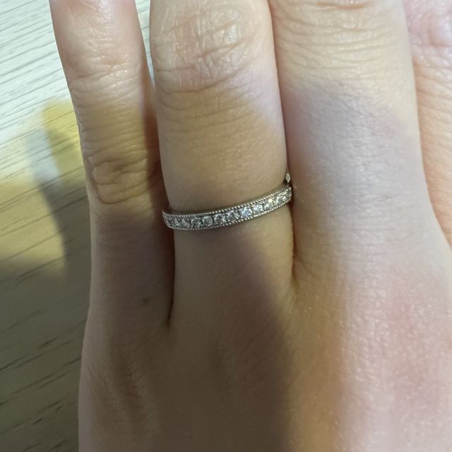 【ケイウノ ブライダル(K.UNO BRIDAL)の口コミ】 結婚指輪はハーフエタニティのようなデザインが良かったのと、王道の婚約…