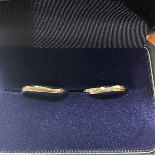 【銀座ダイヤモンドシライシの口コミ】 自分の指の形や手の雰囲気、肌の色にあっており、着け心地も良かったこと…