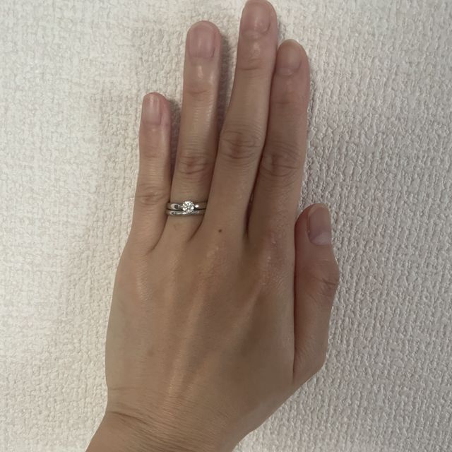 【ティファニー(Tiffany & Co.)の口コミ】 彼がサプライズで購入したのですが、店舗が割と近くにあったことと、指輪…