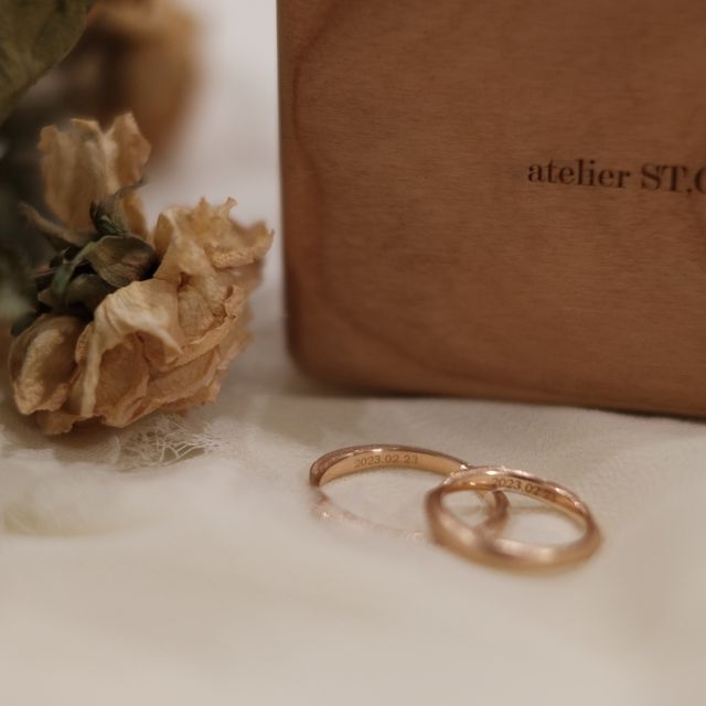 【atelier ST, CAT(アトリエ エスティーキャット)の口コミ】 お店のコンセプトがまず私の迷いをとっぱらってくれました。
結婚指輪とい…