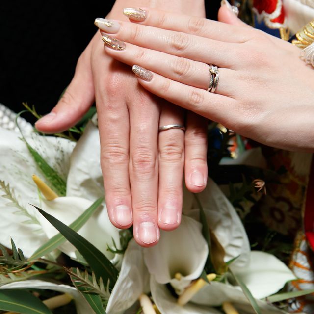 【銀座ダイヤモンドシライシの口コミ】 カーブがかかっているものがよくて、色々なブランドで検討していましたが…