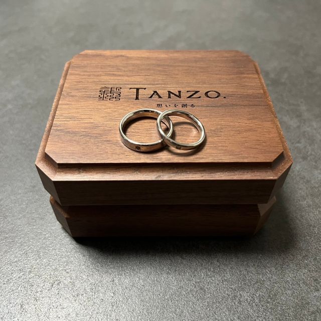 【TANZO.(鍛造指輪)の口コミ】 幅の広いリングにしたかったが、既製品を取り扱うお店では好みのデザイン…