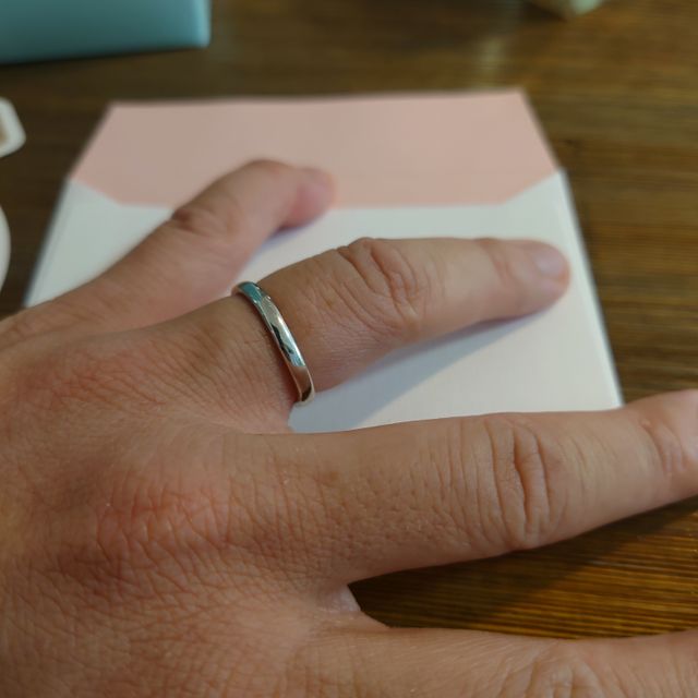 【アイプリモ(I-PRIMO)の口コミ】 わたしのデザインはシンプルなデザインを選びました。
真っ直ぐでなくて多…