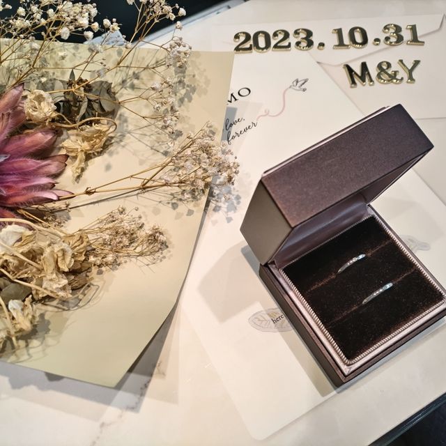 【アイプリモ(I-PRIMO)の口コミ】 結婚式場の紹介で行き、シンプルなデザインを探していました。担当の方が…