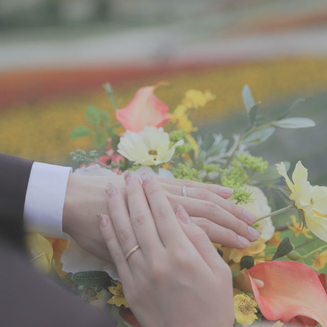 【Desserts(デザート)の口コミ】 店舗に陳列してあるサンプルを全て見させていただいて、見た目とつけ心地…