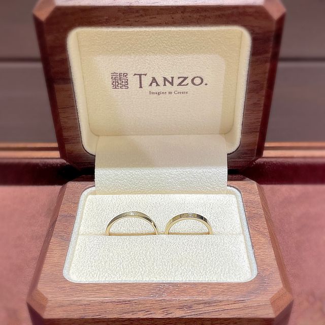 【TANZO.(鍛造指輪)の口コミ】 一生身につけるものだからこそ、私たち夫婦は結婚指輪の「頑丈さ」を最重…