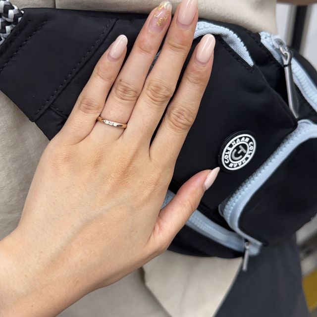 【ラザール ダイヤモンド(LAZARE DIAMOND)の口コミ】 いろんなブランドを周りましたが、シンプルなデザインだけど、ダイヤの輝…