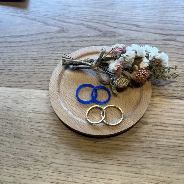 【CRAFY(クラフィ)の口コミ】 指輪のデザインを決めきれずに当日来店してしまい、たくさんの指輪の種類(…