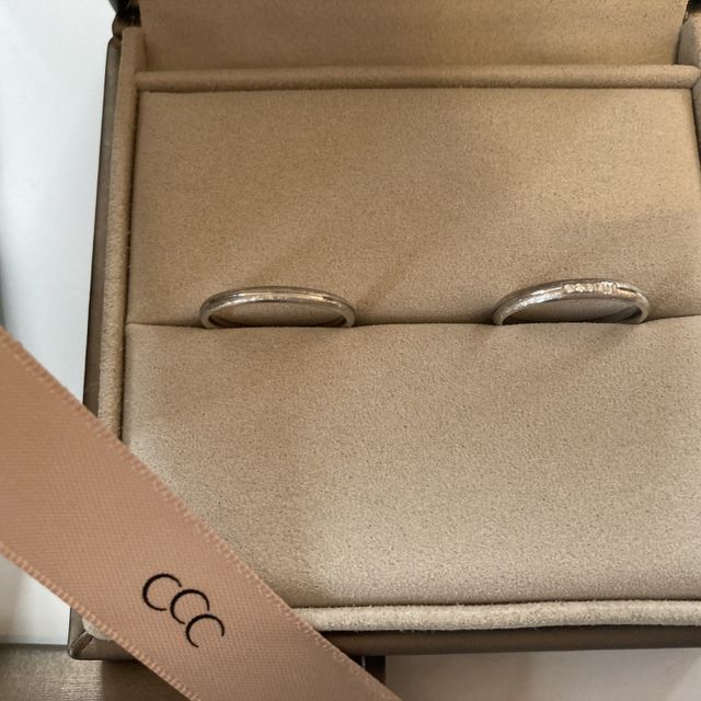 【acredo(アクレード)の口コミ】 品質（耐久性）、デザインの両立。
両方満たすものを探しましたが、耐久性…