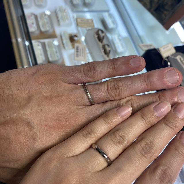 【LEHAIM(レハイム)の口コミ】 シンプルながらもきちんとしたプラチナの結婚指輪が豊富にありました。個…