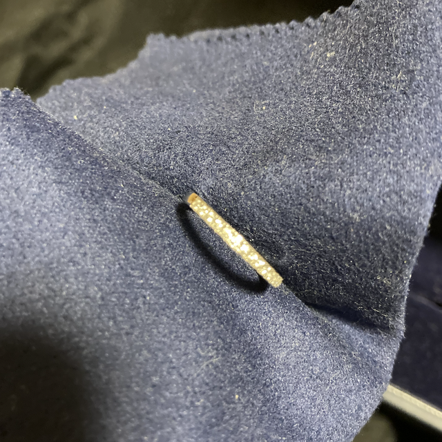 【銀座ダイヤモンドシライシの口コミ】 ハーフエタニティの繊細さが一番素敵に思えた。他社も何個か見たのですが…