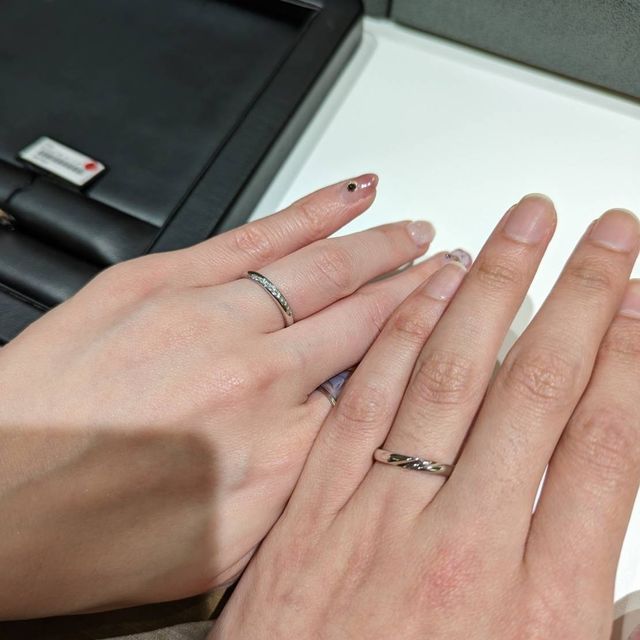 【ラザール ダイヤモンド(LAZARE DIAMOND)の口コミ】 年明けから複数のブランドさんで見せていただき、デザインを「斜めライン…